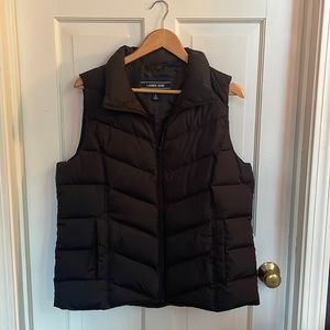 Black puffer vest